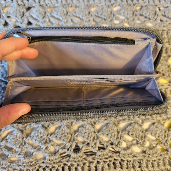 LUG Shuffle - Gray Wallet - Picture 3 of 4